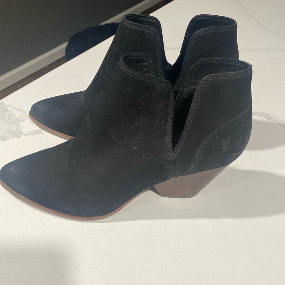 Frye black suede ankle bootie size 10m